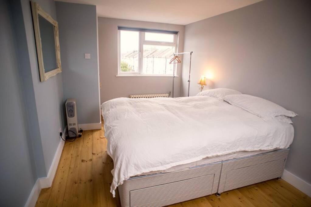 Three Bedroomed Victorian Family House, Garden * Hove