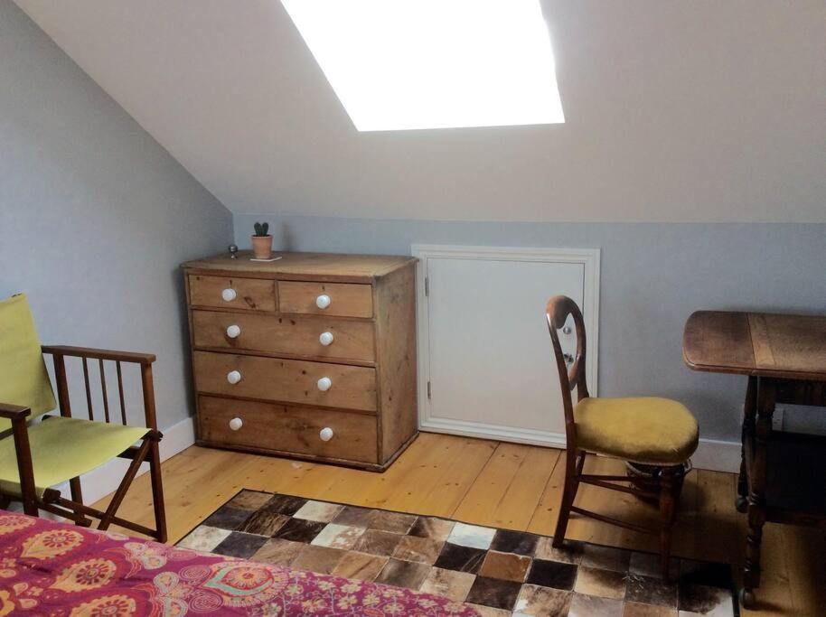 Three Bedroomed Victorian Family House, Garden Holiday home *